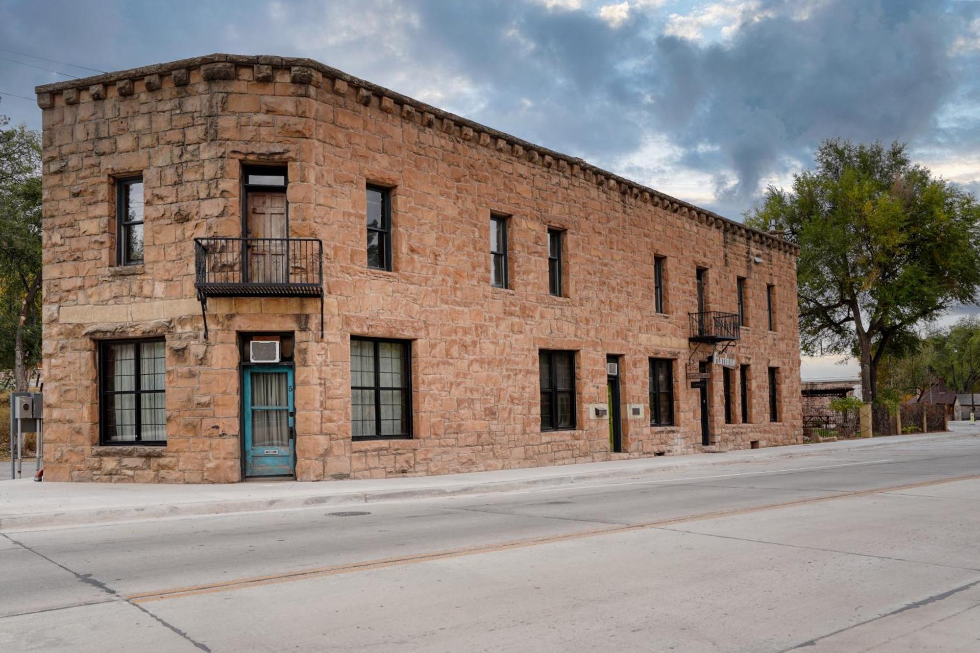 Flatiron Suite B - History Meets Comfort Hot Springs Exterior foto